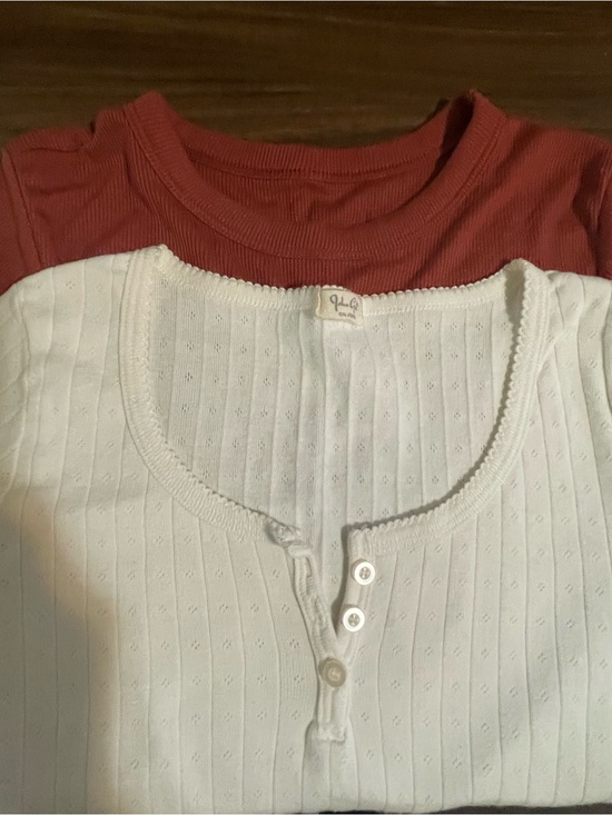 Brandy Melville Tops - Brandy Melville White & Brick Red Ribbed Henley Tops
